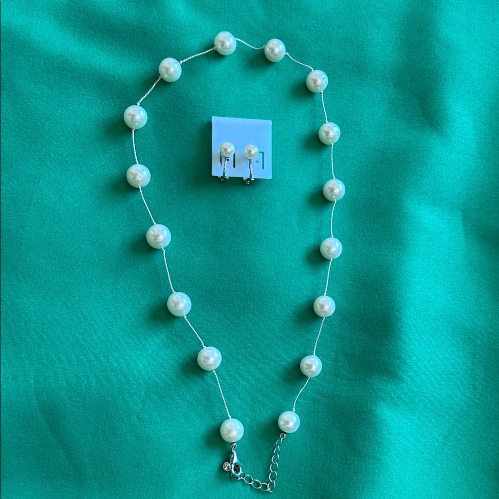 Elegant Pearl Necklace and Earring Set